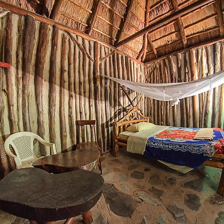 Dave The Cave Eco Lodge And Cultural Campsite Rubirizi ภายนอก รูปภาพ