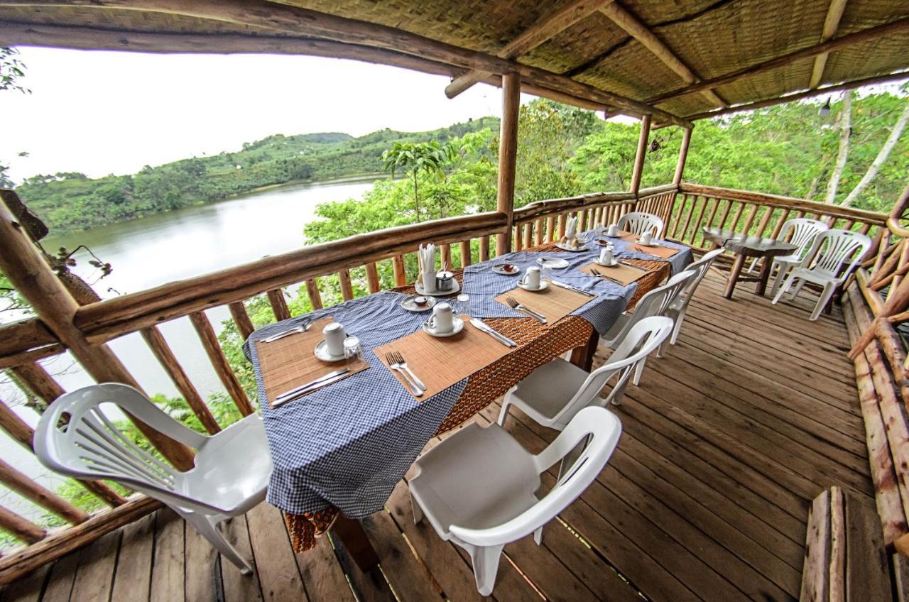 Dave The Cave Eco Lodge And Cultural Campsite Rubirizi ภายนอก รูปภาพ